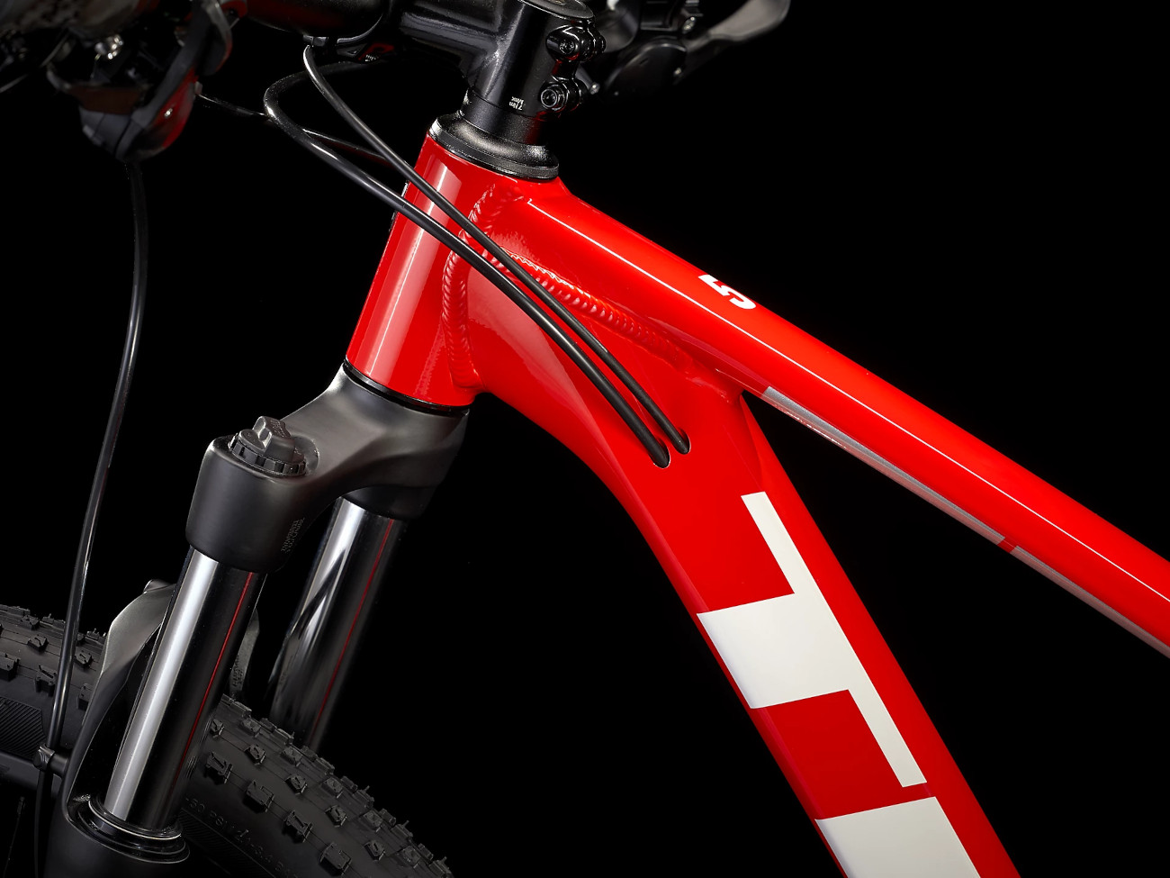 Bicikl Trek Marlin 5 Radioactive Red 2023. | BikerShop