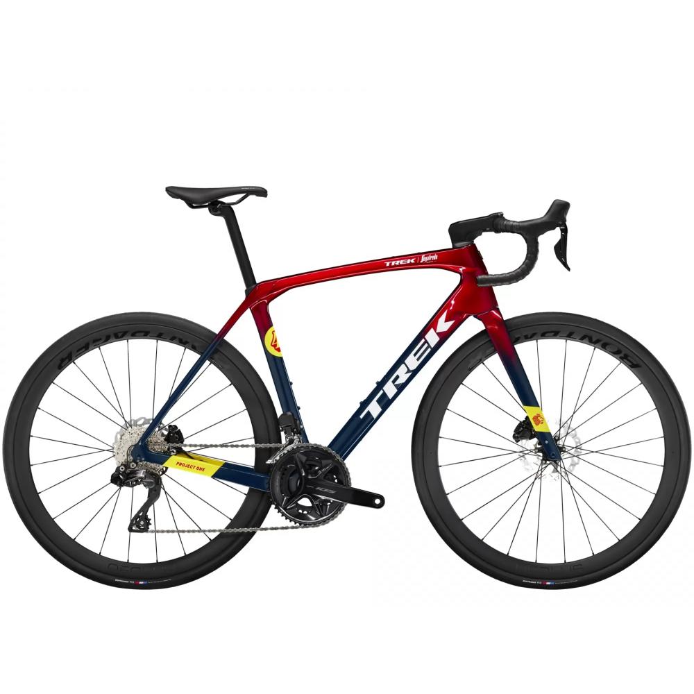 Bicikl Trek Domane SLR 6 Gen 4 2024 Red Smoke'Blue Smoke Fade